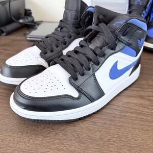 Nike Jordan 1 Mid Racer Blue 2021 Size 9.5 men